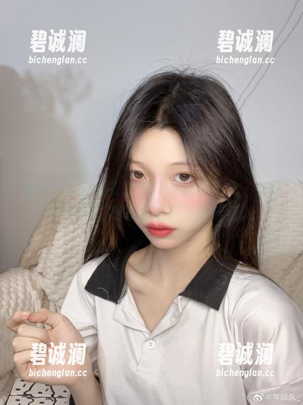 清青琴玖的毛衣图集，资源真不少，光是颜色就让我想起冰淇淋的味道。