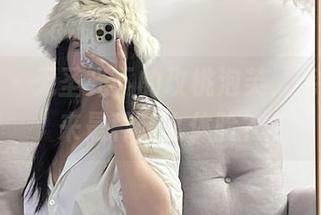 微密圈 - 无圣光下的玫桃泡芙，毛衣穿起来是种什么体验？