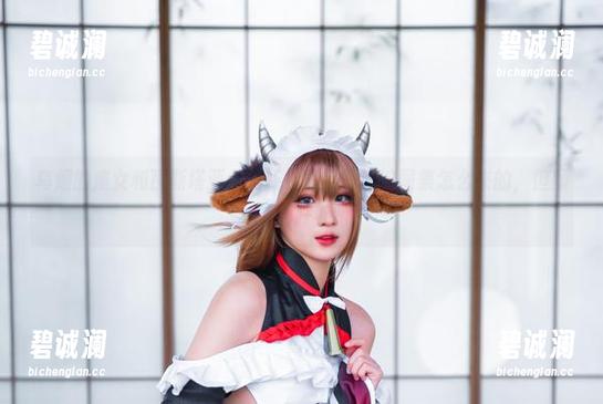 瓦斯塔亚小龙虾 乌烟的魔女和瓦斯塔亚小龙虾,真不知道这图集怎么来的,但颜色好看