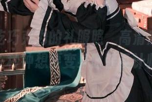 白莉爱吃巧克力的礼服照，高清质感，让我一秒钟想要变身时装设计师！
