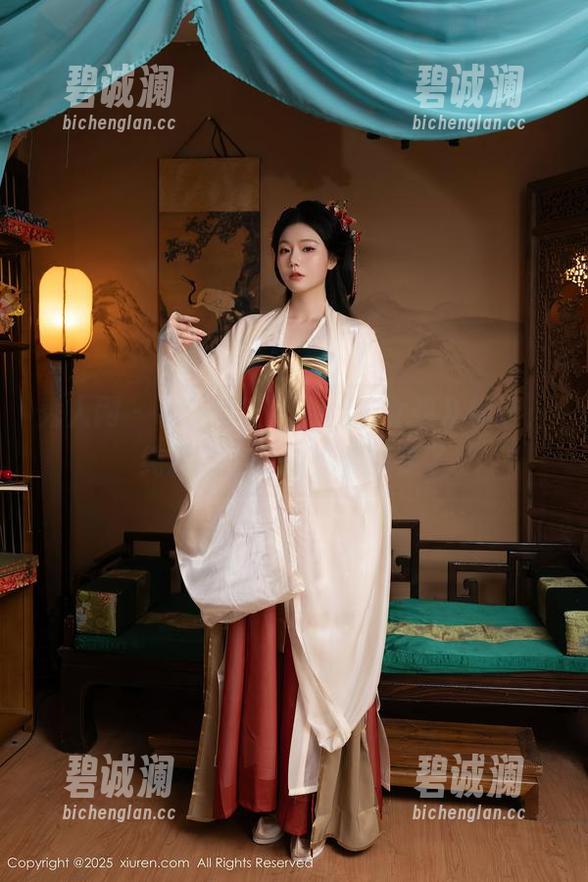 秀人网-双笙Alina 秀人网 - 看,双笙Alina《女孩》精选,纯粹到连思绪都能飘走了