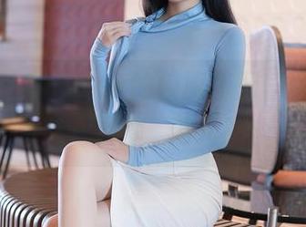 秀人网 - 奈奈Fox的校服套图，精选中的“学霸”范儿？