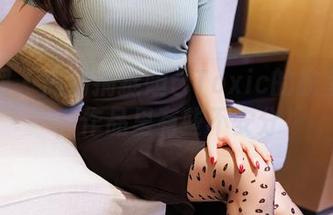 秀人网 - 高清捕捉妲己Toxic的教室氛围，作品里有些不安分