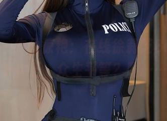 秀人网 - 作品惊艳：在线徐莉芝Booty变身女王，众生平等？嗯……