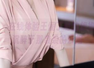 秀人网 - 在线体验王俪丁呀的旗袍写真，沉醉于那袅袅的云烟