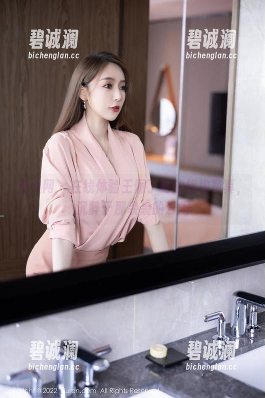 秀人网-王俪丁呀 秀人网 - 在线体验王俪丁呀的旗袍写真,沉醉于那袅袅的云烟