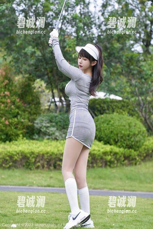 秀人网-陈雅漫VICKY 秀人网 - 免费写真:看陈雅漫VICKY在水手服中意外展现的“航海家气质”