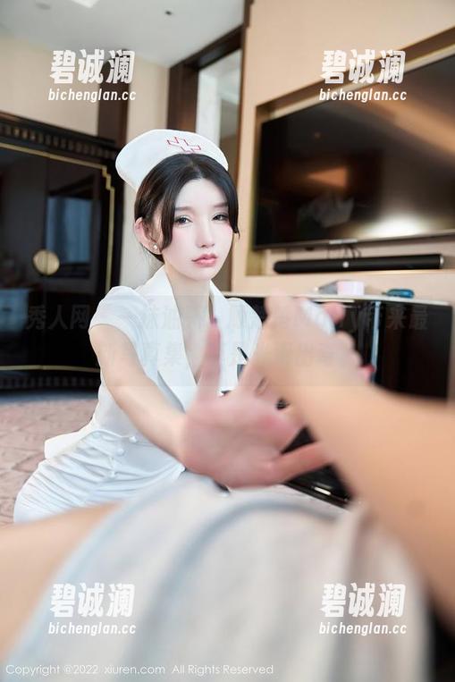 秀人网-顾楚楚Maily 秀人网 - 一抹油亮,顾楚楚Maily带来最新写真集,真是光滑出奇。