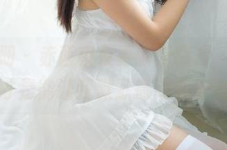 稚乖画册 - 赤西夜夜更新新图片，果然初音少女才是能让我默默挪动眼神的本事！