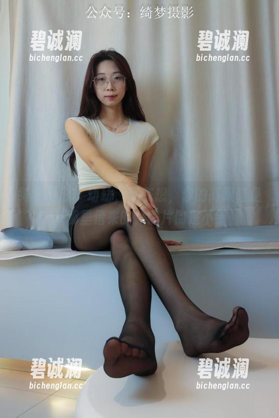 绮梦摄影-幼幼 绮梦摄影 - 幼幼,我在想,你的高跟鞋是从哪里借来的,照片倒是不错