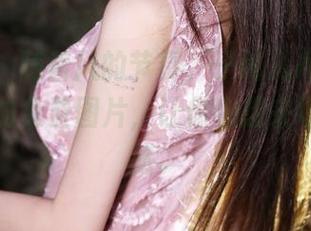 美媛馆 - 骑着风的节奏，子纯儿Annie在天台上的免费图片，让你也想来场漂浮之旅。