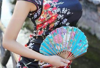 美媛馆 - 潘娇娇：女神全套图包，流量杀手，一不小心就成为你的心头好。