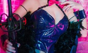在信浓礼服里，看肉扣热热子的全集写真