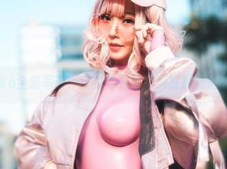 菌烨tako全套写真：让你穿衣服的同时拥有她的气场！