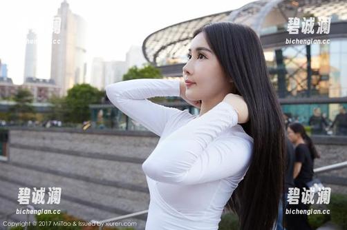 蜜桃社-温心怡 蜜桃社 - 查看温心怡的牛仔裤图包:这才是真正的懒人穿搭攻略吧
