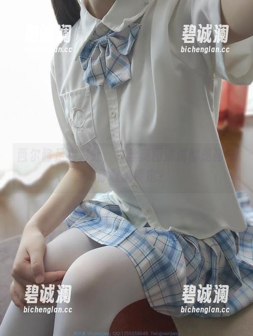 西尔酱 西尔酱足尖彩虹,白丝美图满满都是骚气,你敢来锁定?