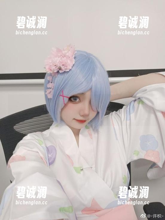 许枳 高清护士版许枳,让我意识到,这才是真正的职业装风格。
