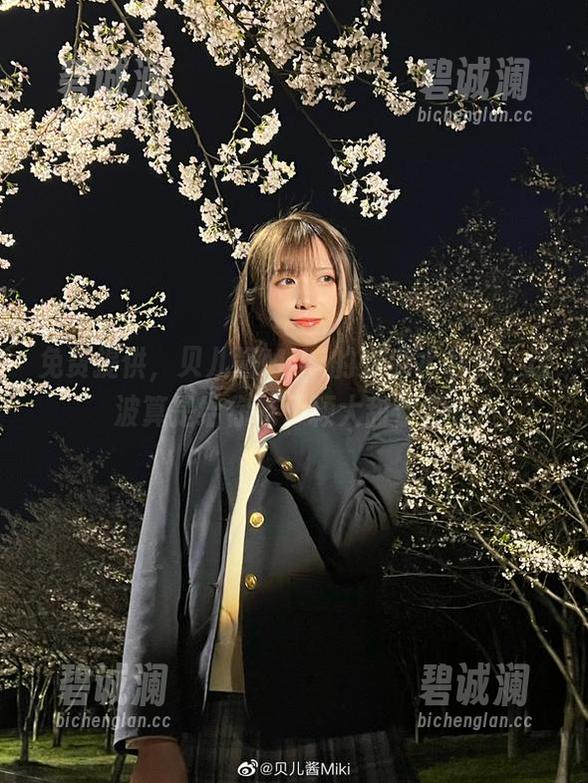 贝儿酱Miki 免费提供,贝儿酱Miki的死库水资源,这波算是给你吃了颗大甜饼吧?
