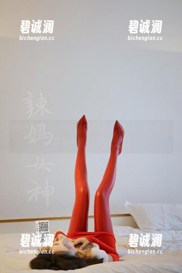 辣妈女神 微密圈 - 辣妈女神的旗袍合集——让你颈椎病加重的美丽壁纸