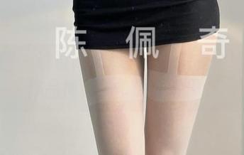 微密圈 - 谁说陈佩奇的美脚只是个噱头？作品掩藏了多少小心思。