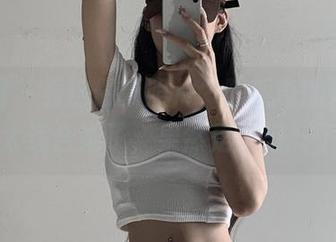 微密圈 - 看这最新照片，陈佩奇的婚纱可能太适合她了，果然是个好料子！